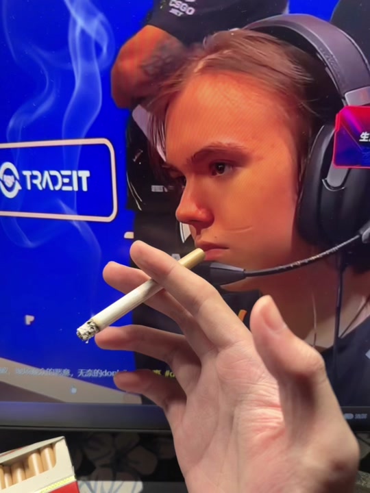 B8 , NiP, 和 Fnatic 晋级 StarLadder 布达佩斯 Major 2025 第二阶段