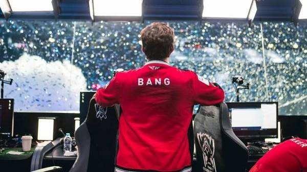 Ara和Grubinho讨论了晋级Champions和团队动态