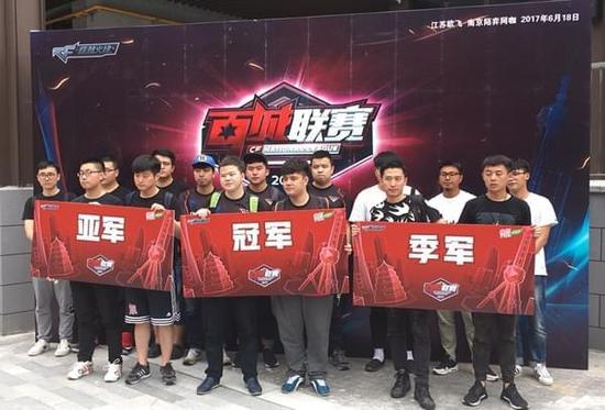 NAVI 击败 NIP 成为 StarLadder StarSeries 2025 秋季赛冠军