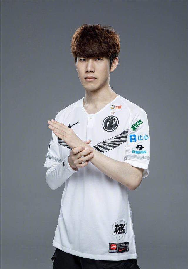 英雄联盟手游：魔法猫咪悠米上线 英雄联盟手游邀你共度情人节